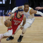 James closes in on NBA record, Lakers falls to Pelicans