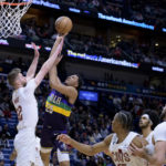 Mitchell scores 30, Cavs top Pelicans to win 5th straight