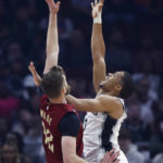 Mitchell scores 41 as Cavs hand Spurs 13th straight loss