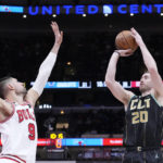 Dosunmu, White lead way as Bulls beat Hornets 114-98