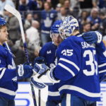 Nylander leads Maple Leafs to 5-2 win over Blackhawks