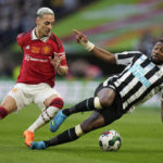 Man United wins League Cup to end 6-year wait for trophy