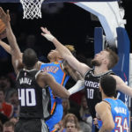 Barnes scores 29 points, Kings beat Thunder for 4th straight