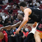 Butler's dunk at end gives Heat 97-95 win over Rockets