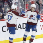 Avalanche blitz Jets early, win 5-1 for 4th straight
