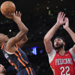 Knicks rout Pelicans while honoring 1973 championship squad