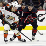 Gibson stops 50 shots as Ducks top Hurricanes
