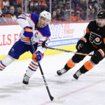 Van Riemsdyk, Hart lead Flyers to shootout win over Oilers