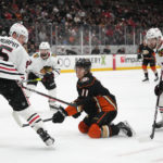 Ducks snap Blackhawks' 5-game win streak with 4-2 victory