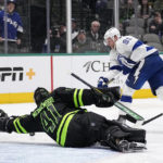Cirelli scores twice, Lightning defeat Stars 3-1