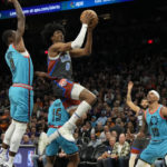 Devin Booker scores 25 points, Suns beat Thunder 124-115