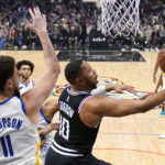 Leonard's 33 points lead Clippers over Warriors, 134-124
