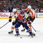 Oilers star Connor McDavid scores twice, reaches 800 points
