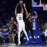 Embiid has 29 points, helps 76ers snap Cavaliers' win streak