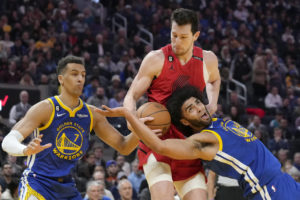 Poole, Thompson rally Warriors back to beat Blazers 123-105