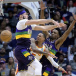 Ingram scores 30, Pelicans down Hawks for 3rd straight win
