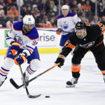 Van Riemsdyk, Hart lead Flyers to shootout win over Oilers