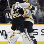 Jeremy Swayman makes 29 saves, Bruins blank Predators 5-0