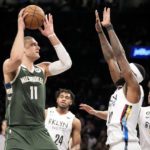 Giannis returns, Bucks beat Nets 118-104 for 15th straight