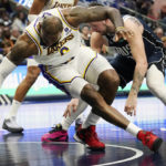 AP source: Lakers bracing for James to miss multiple weeks