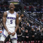 Kings outlast Clippers 176-175 in double overtime