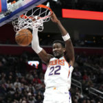 Ayton has 31 points and 16 rebounds, Suns beat Pistons