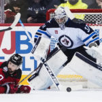 Zetterlund, Wood score in 3rd, Devils rally past Jets 4-2
