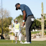 Taylor, Hadwin lead in Phoenix after frost delay, gusty wind