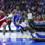 Harden scores 29 to help 76ers throttle Rockets, 123-104