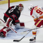 Stutzle scores in OT, Senators rally to beat Flames 4-3
