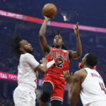 Mitchell nets 29 as Cavs rally past Bulls, win streak hits 6