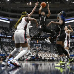 No. 1 South Carolina tops fifth-ranked UConn 81-77