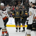 Golden Knights score 5 goals in 3rd period, beat Ducks 7-2