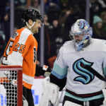Schwartz scores twice to lead Kraken past Flyers