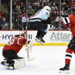 Hamilton scores 2 on power play, Devils win without Hughes