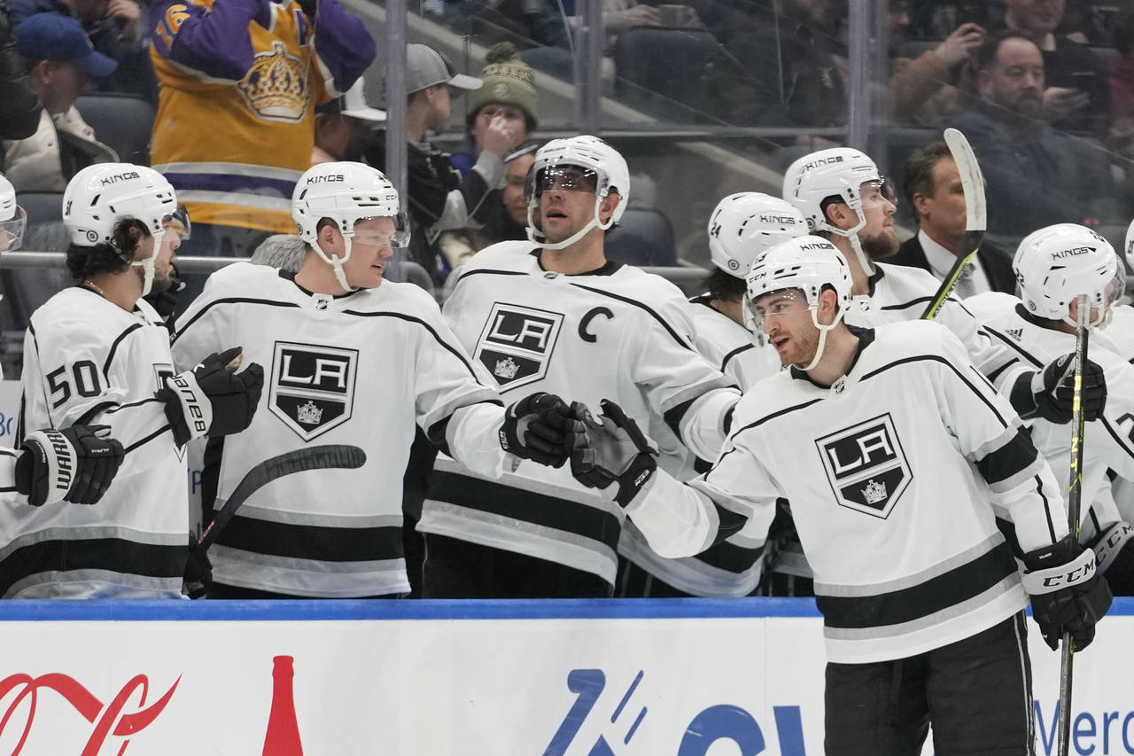 Los Angeles Kings right wing Gabriel Vilardi (13) is congratulated after scoring against the New Yo...