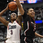 No. 1 South Carolina tops fifth-ranked UConn 81-77