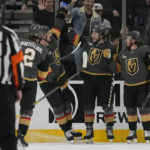 Golden Knights score 5 goals in 3rd period, beat Ducks 7-2