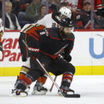 Gibson stops 50 shots as Ducks top Hurricanes
