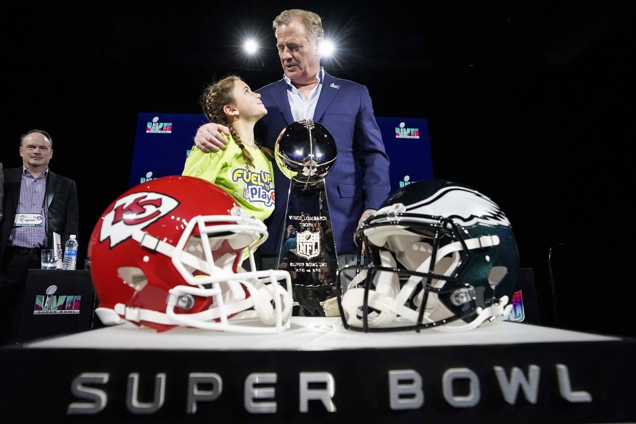 NFL Commissioner Roger Goodell poses for a photo with Play 60 Super Kid, Julia Crossly of Arizona, ...