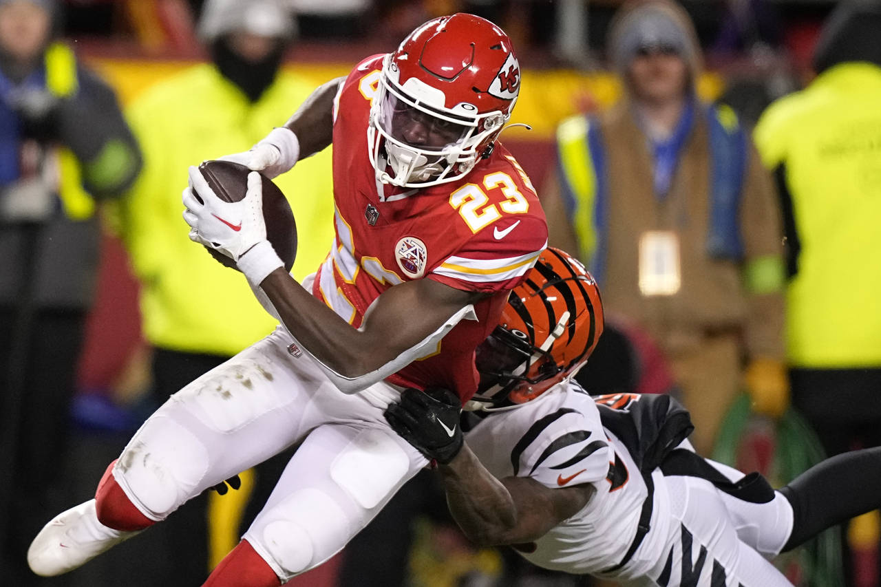 Kansas City Chiefs cornerback Joshua Williams (23) intercepts the ball against the Cincinnati Benga...