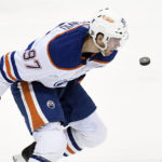 McDavid scores twice, Oilers blast reeling Crosby, Pens 7-2