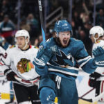 Mrazek leads Blackhawks to 4-3 shootout win over Sharks