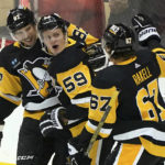 Islanders rally in the third to stun Penguins, 4-2