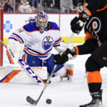 Van Riemsdyk, Hart lead Flyers to shootout win over Oilers
