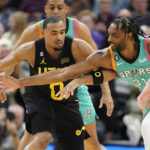 Jazz rally late, send reeling Spurs to 16th straight loss