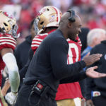 DeMeco Ryans wins AP Assistant Coach of the Year