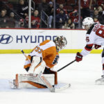 Mercer extends goal streak to 6 games, Devils roll Flyers