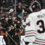 Ducks snap Blackhawks' 5-game win streak with 4-2 victory