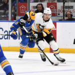 Rust's overtime goal lifts Penguins to 3-2 win over Blues